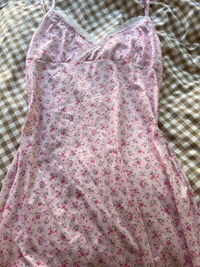 Vintage pink mini dress with floral print size small